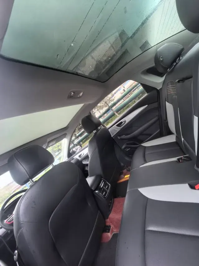 2020 Roewe i6 MAX 1.5T 173HP L4 7DCT,autocango,china used car exporter,china ev exporter,chinese used car exporter,chinese used ev exporter