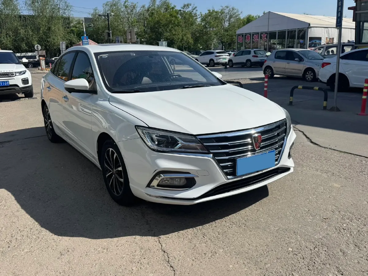 2020 Roewe i5 1.5L 120HP L4 CVT,autocango,china used car exporter,china ev exporter,chinese used car exporter,chinese used ev exporter