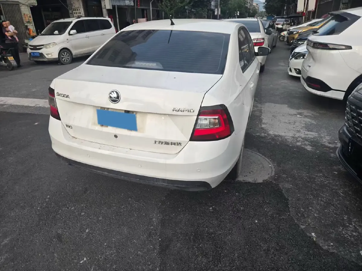 2018 Skoda Rapid 1.4L 90HP L4 5MT,autocango,china used car exporter,china ev exporter,chinese used car exporter,chinese used ev exporter