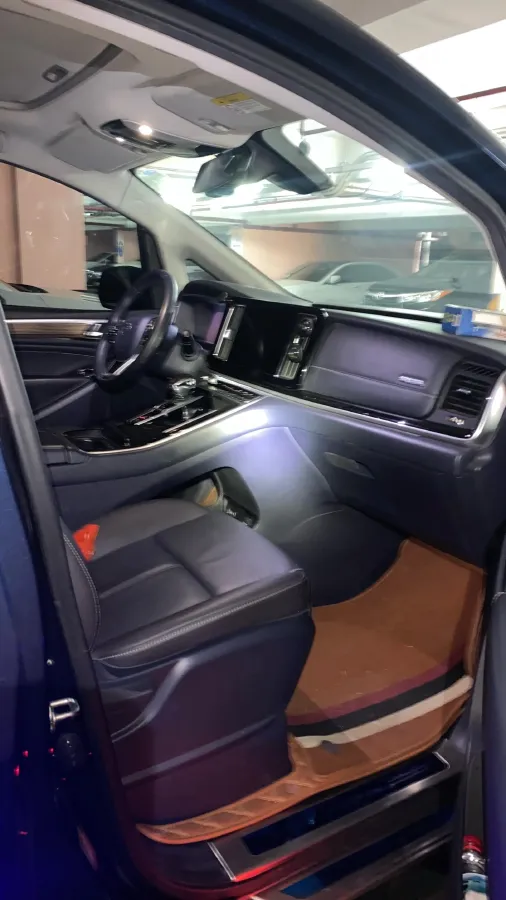 2021 GAC Trumpchi M8 2.0T 252HP L4 8AT,autocango,china used car exporter,china ev exporter,chinese used car exporter,chinese used ev exporter