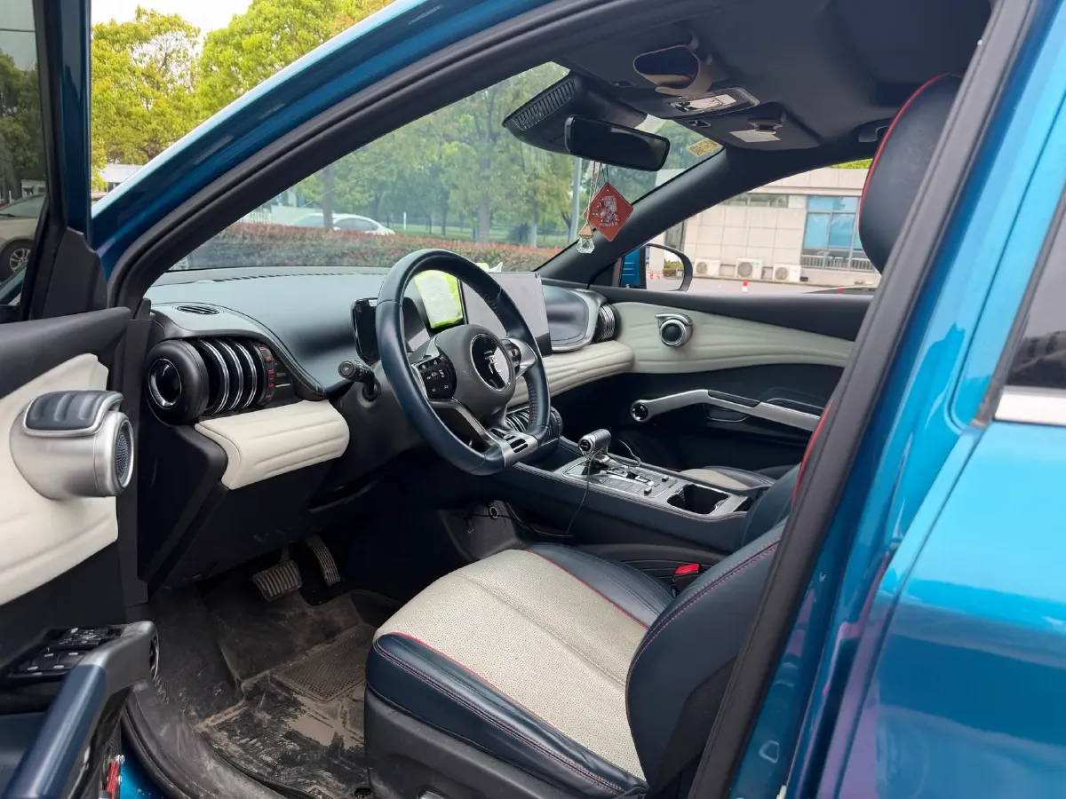 2022 Hycan Z03 BEV 64.23KWH,autocango,china used car exporter,china ev exporter,chinese used car exporter,chinese used ev exporter