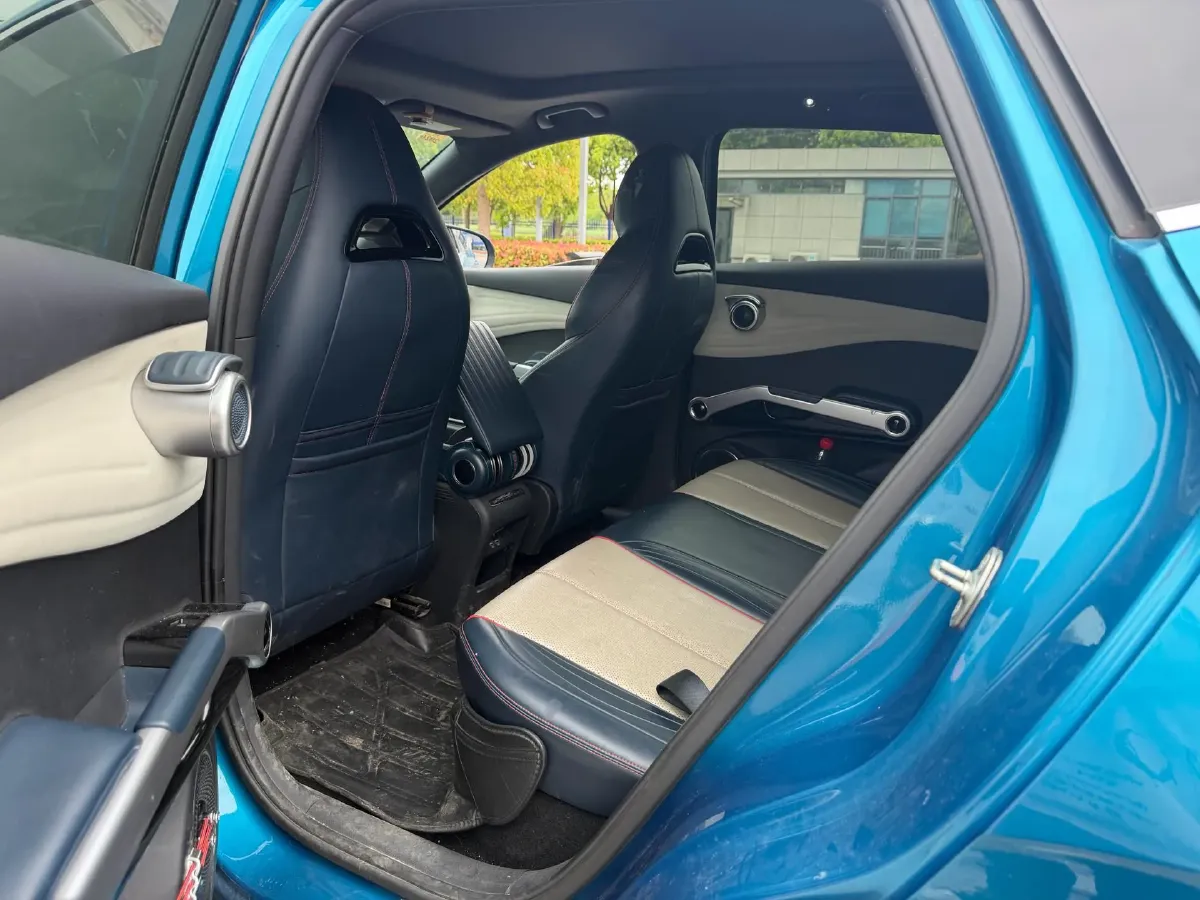 2022 Hycan Z03 BEV 64.23KWH,autocango,china used car exporter,china ev exporter,chinese used car exporter,chinese used ev exporter