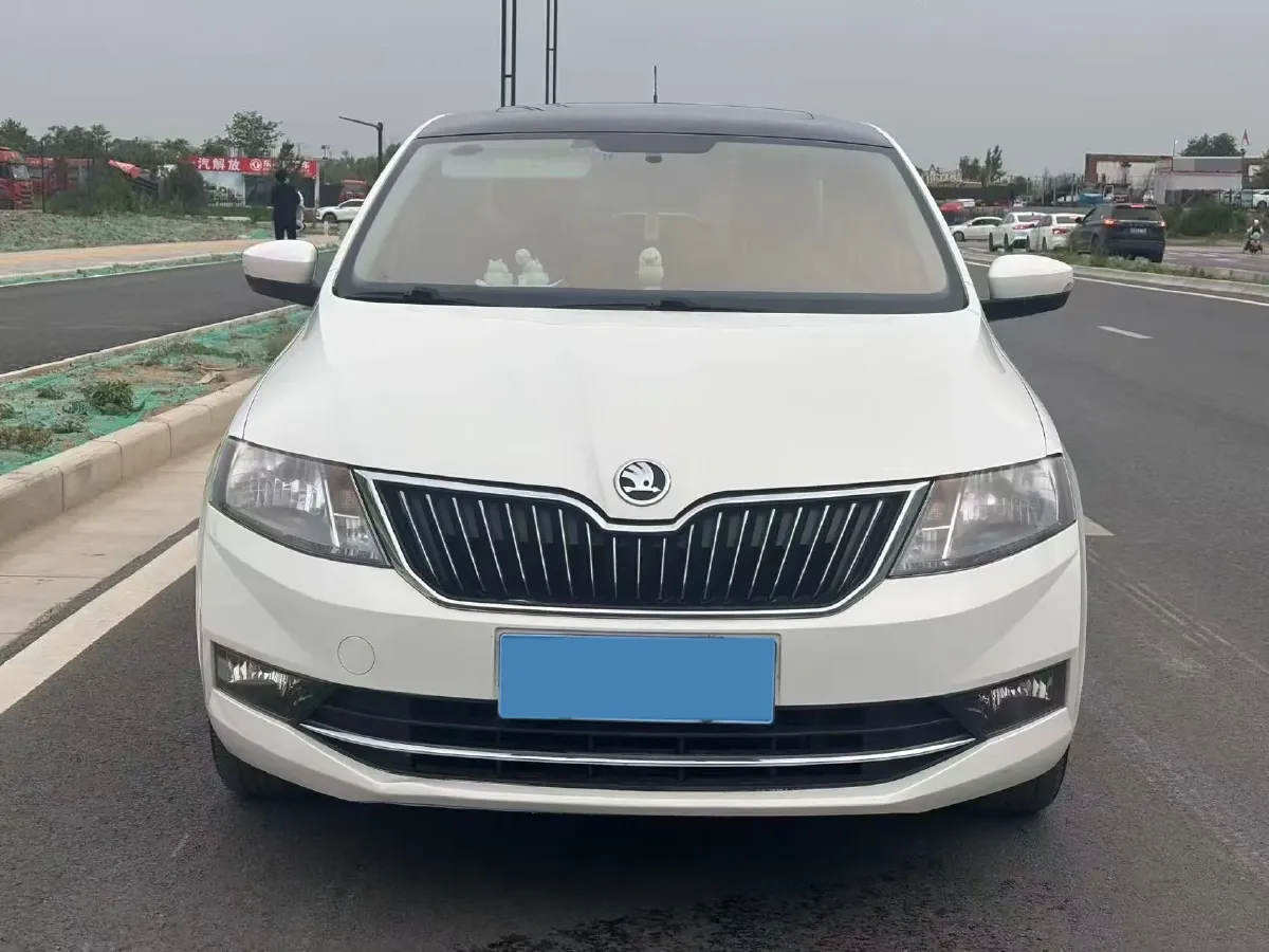 2019 Skoda Rapid Spaceback 1.5L 110HP L4 6AT,autocango,china used car exporter,china ev exporter,chinese used car exporter,chinese used ev exporter