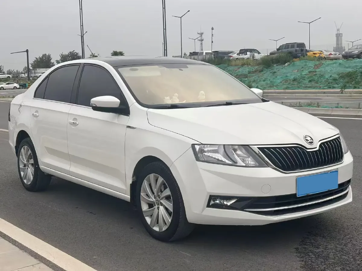 2019 Skoda Rapid Spaceback 1.5L 110HP L4 6AT,autocango,china used car exporter,china ev exporter,chinese used car exporter,chinese used ev exporter