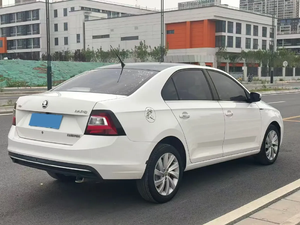 2019 Skoda Rapid Spaceback 1.5L 110HP L4 6AT,autocango,china used car exporter,china ev exporter,chinese used car exporter,chinese used ev exporter