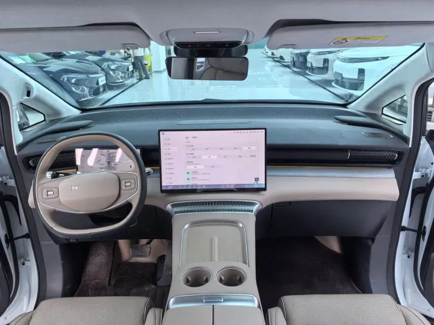 2024 Xpeng X9 BEV 101.5KWH,autocango,china used car exporter,china ev exporter,chinese used car exporter,chinese used ev exporter