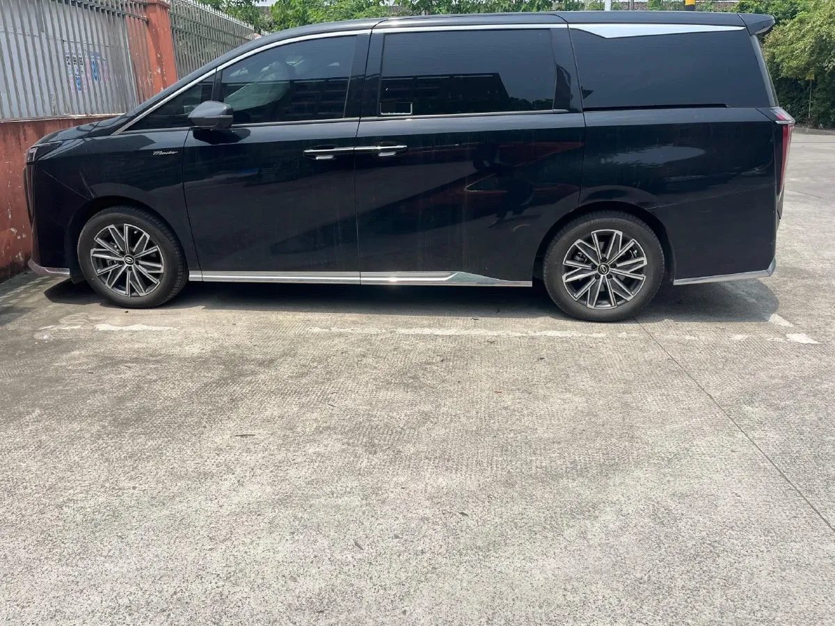 2024 GAC Trumpchi M8 2.0T 252HP L4 8AT,autocango,china used car exporter,china ev exporter,chinese used car exporter,chinese used ev exporter