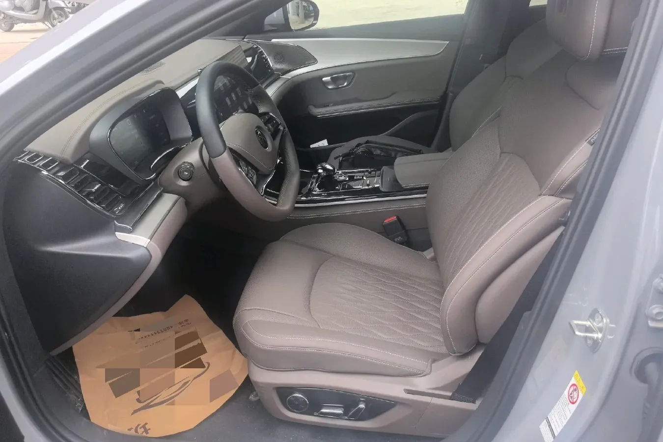 2025 BYD Han 1.5T 156HP L4 E-CVT PHEV,autocango,china used car exporter,china ev exporter,chinese used car exporter,chinese used ev exporter