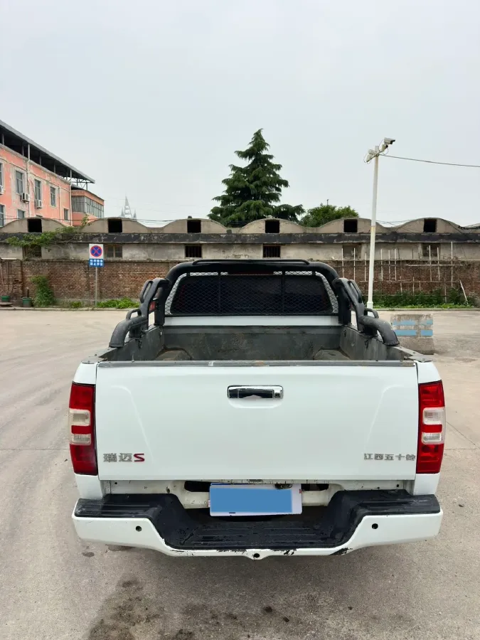 2019 JMC YuHu 7 2.0T 141HP L4 6MT,autocango,china used car exporter,china ev exporter,chinese used car exporter,chinese used ev exporter