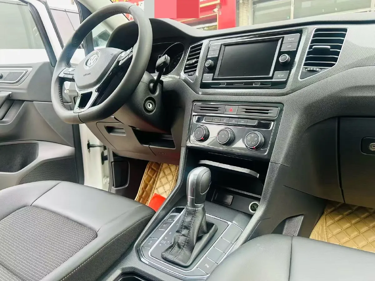 2018 Volkswagen Golf Sportsvan 1.4T 131HP L4 7DCT,autocango,china used car exporter,china ev exporter,chinese used car exporter,chinese used ev exporter