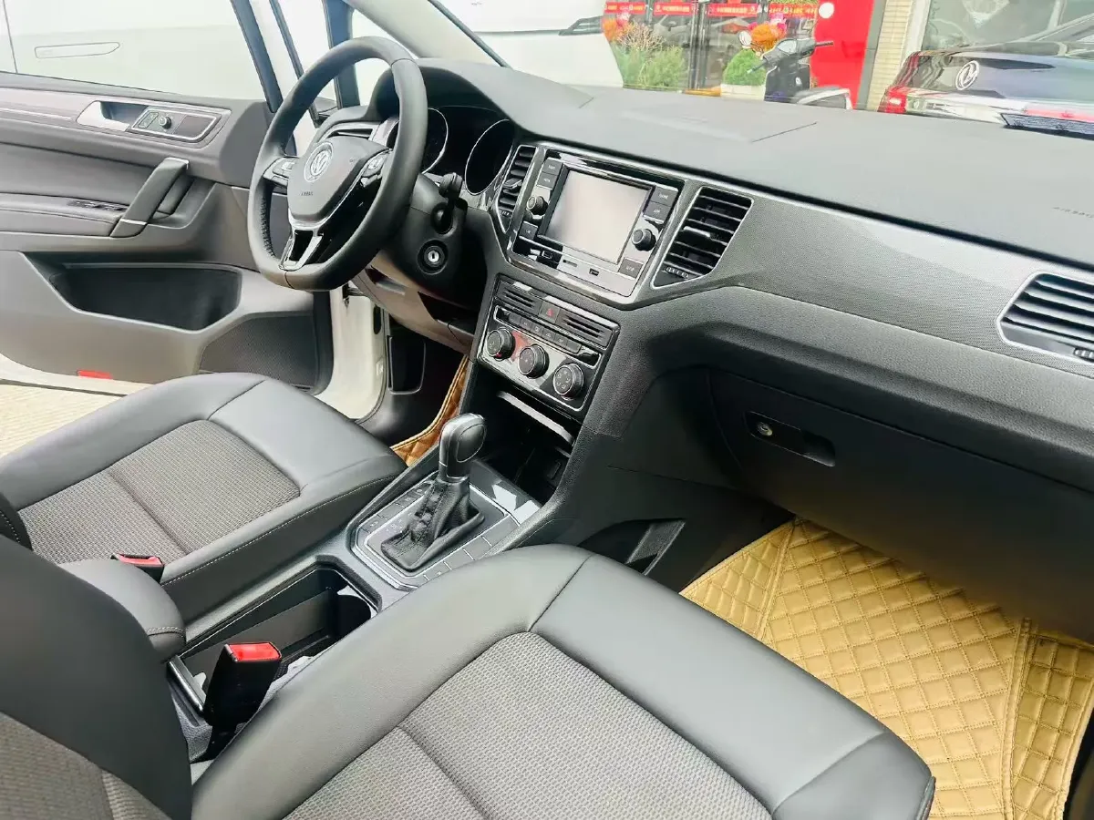 2018 Volkswagen Golf Sportsvan 1.4T 131HP L4 7DCT,autocango,china used car exporter,china ev exporter,chinese used car exporter,chinese used ev exporter