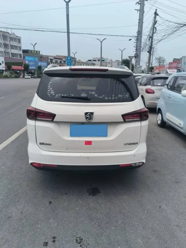 2018 BaoJun 360 1.5L 112HP L4 6MT,autocango,china used car exporter,china ev exporter,chinese used car exporter,chinese used ev exporter