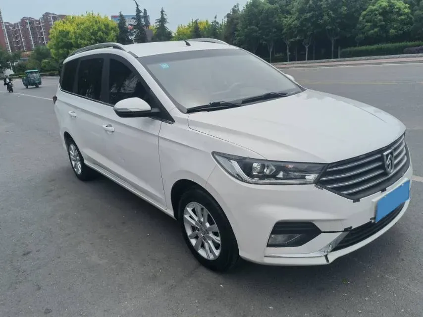 2018 BaoJun 360 1.5L 112HP L4 6MT,autocango,china used car exporter,china ev exporter,chinese used car exporter,chinese used ev exporter