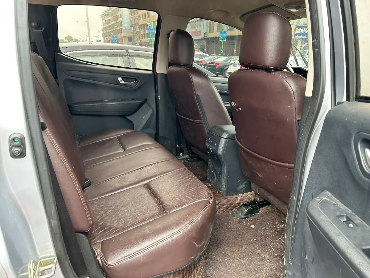 2018 Isuzu Jim 2.5T 129HP L4 6MT,autocango,china used car exporter,china ev exporter,chinese used car exporter,chinese used ev exporter