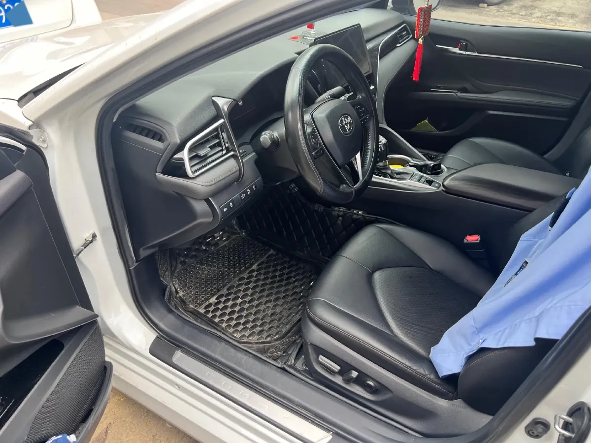 2021 Toyota Camry 2.5L 209HP L4 8AT,autocango,china used car exporter,china ev exporter,chinese used car exporter,chinese used ev exporter