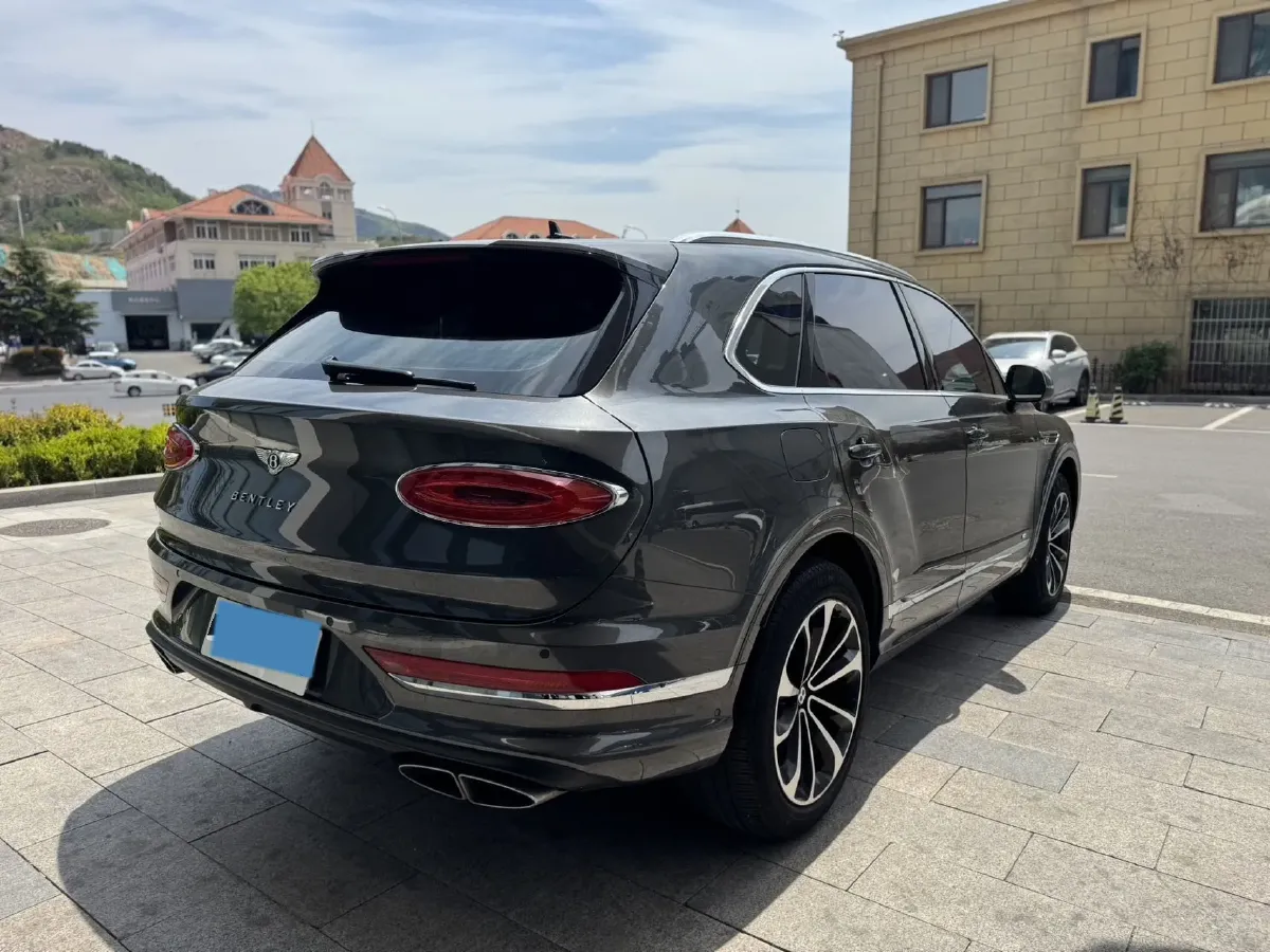 2021 Bentley Bentayga 4.0T 550HP V8 8AT,autocango,china used car exporter,china ev exporter,chinese used car exporter,chinese used ev exporter