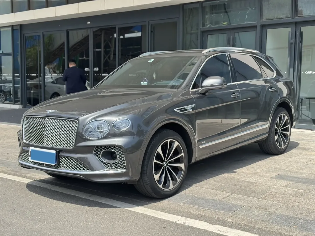 2021 Bentley Bentayga 4.0T 550HP V8 8AT,autocango,china used car exporter,china ev exporter,chinese used car exporter,chinese used ev exporter