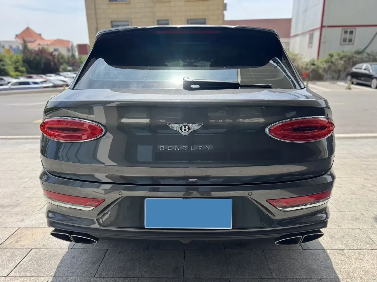 2021 Bentley Bentayga 4.0T 550HP V8 8AT,autocango,china used car exporter,china ev exporter,chinese used car exporter,chinese used ev exporter
