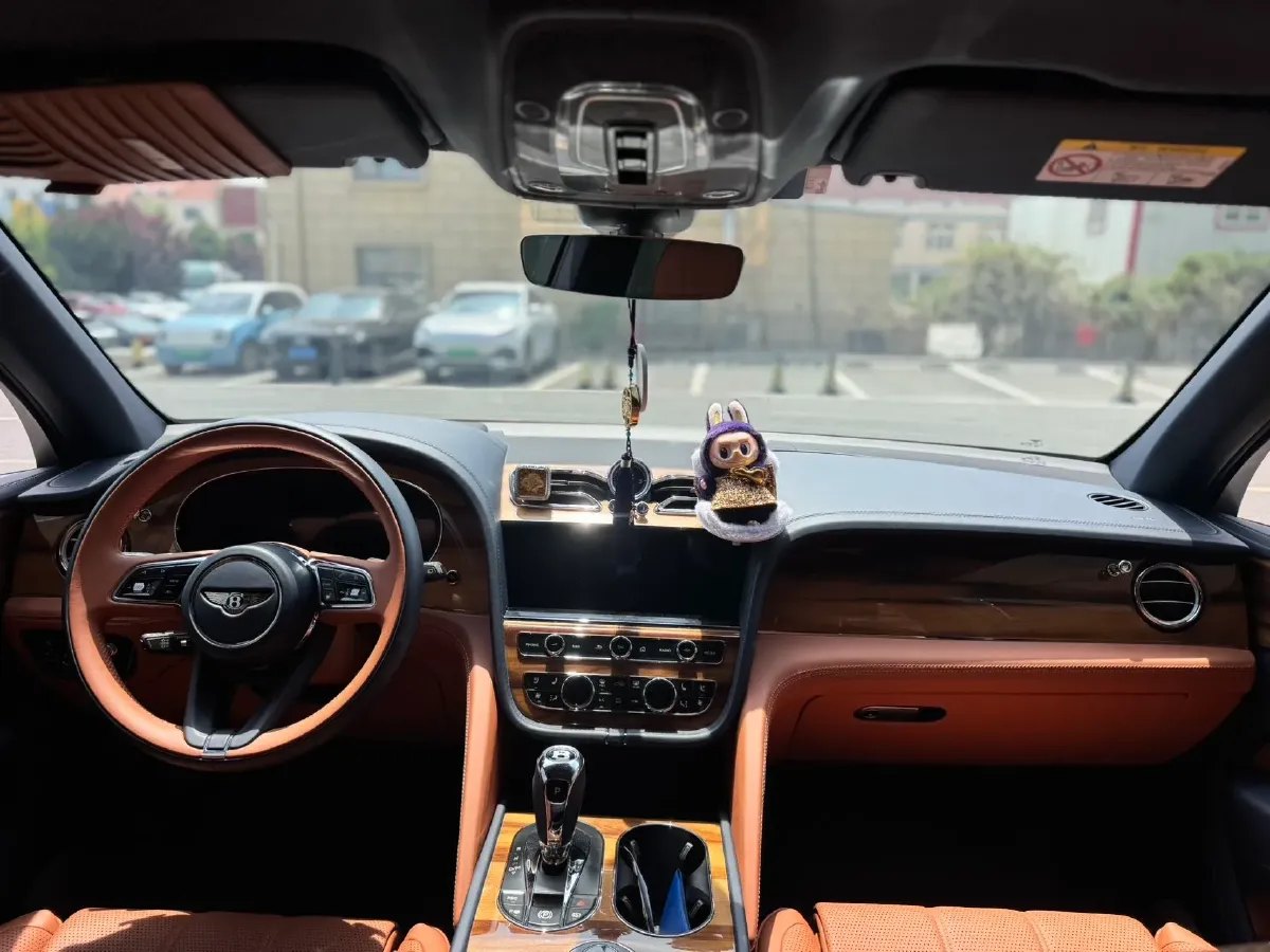 2021 Bentley Bentayga 4.0T 550HP V8 8AT,autocango,china used car exporter,china ev exporter,chinese used car exporter,chinese used ev exporter