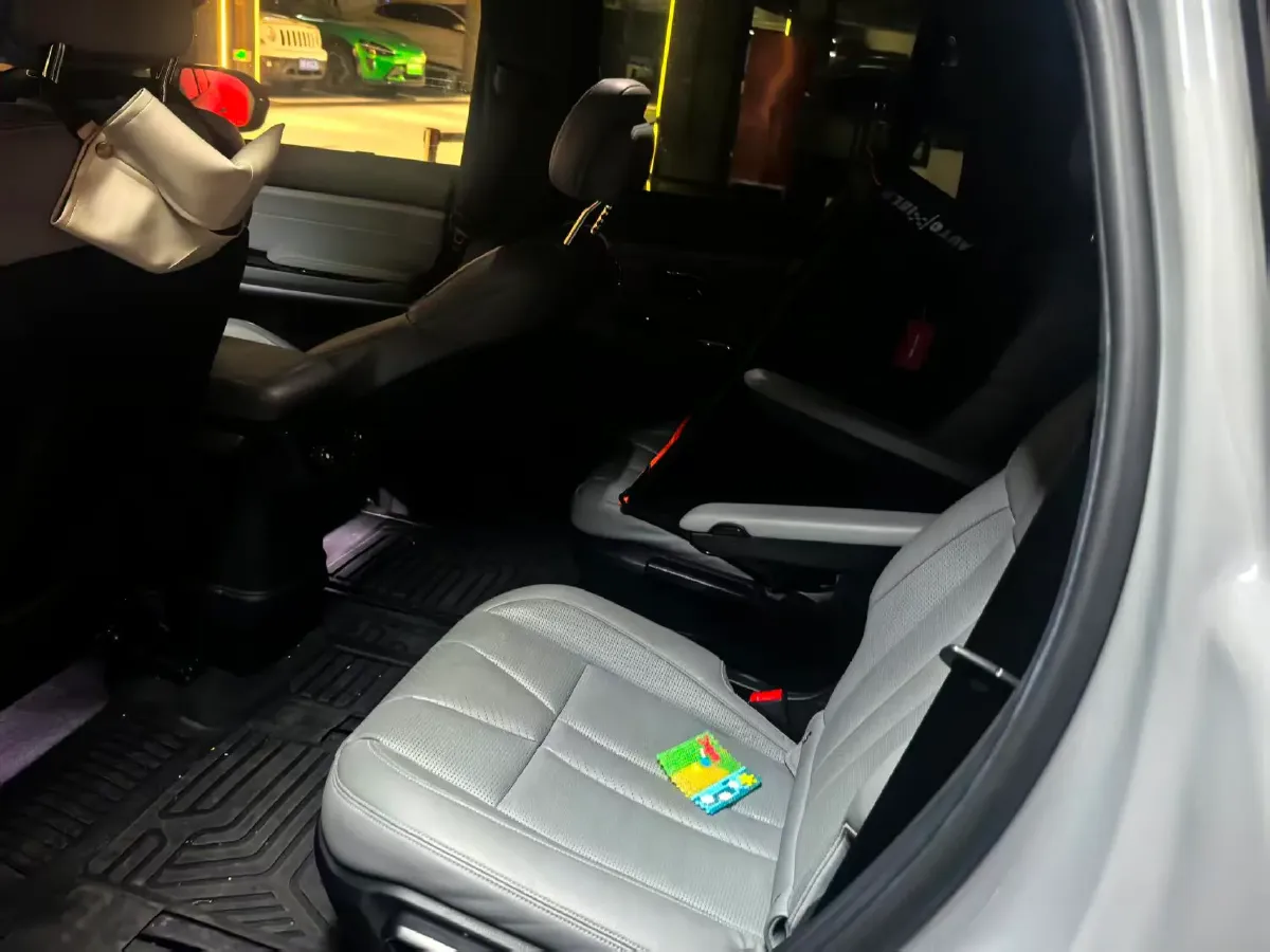 2022 NIO ES8 BEV 100KWH,autocango,china used car exporter,china ev exporter,chinese used car exporter,chinese used ev exporter