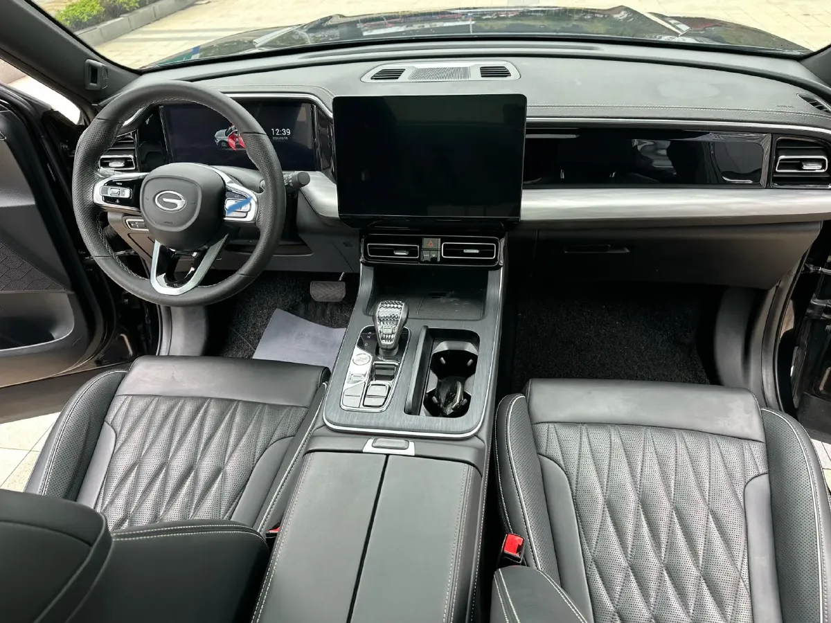 2022 GAC Trumpchi GS8 2.0T 252HP L4 8AT,autocango,china used car exporter,china ev exporter,chinese used car exporter,chinese used ev exporter