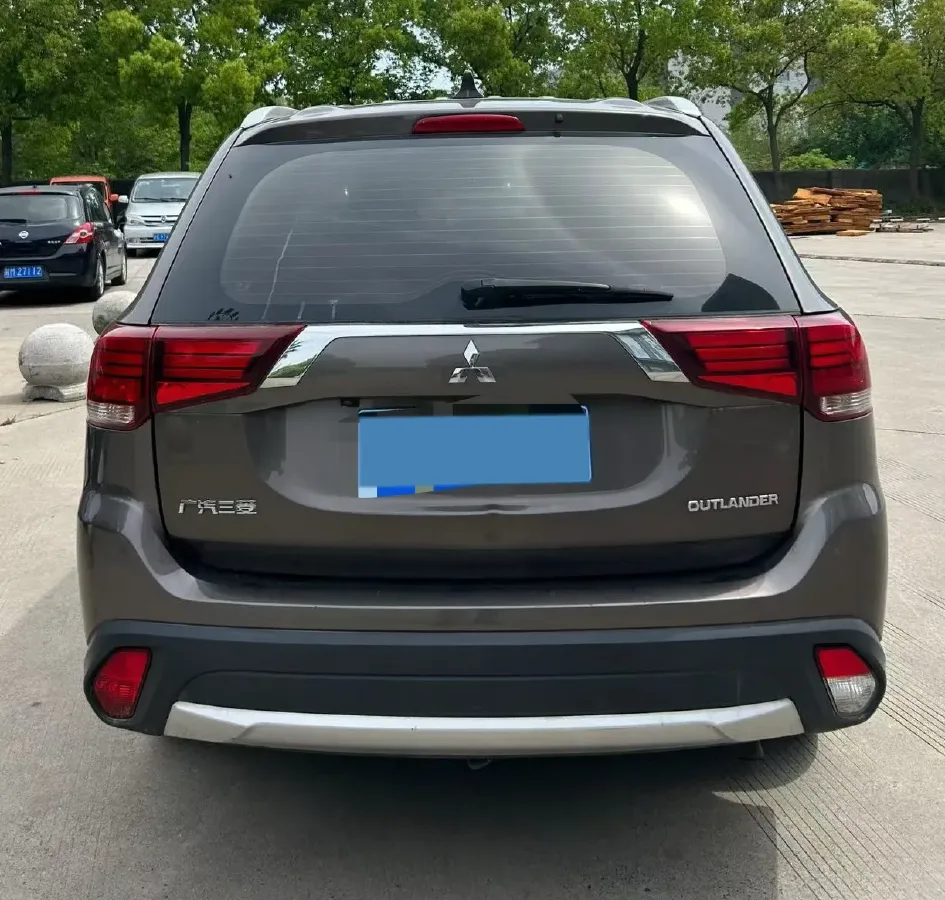 2019 Mitsubishi Outlander 2.4L 192HP L4 CVT,autocango,china used car exporter,china ev exporter,chinese used car exporter,chinese used ev exporter