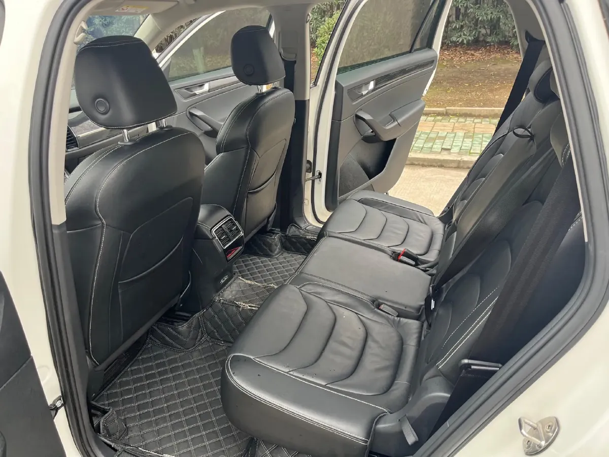 2018 Skoda Kodiak 1.8T 180HP L4 7DCT,autocango,china used car exporter,china ev exporter,chinese used car exporter,chinese used ev exporter