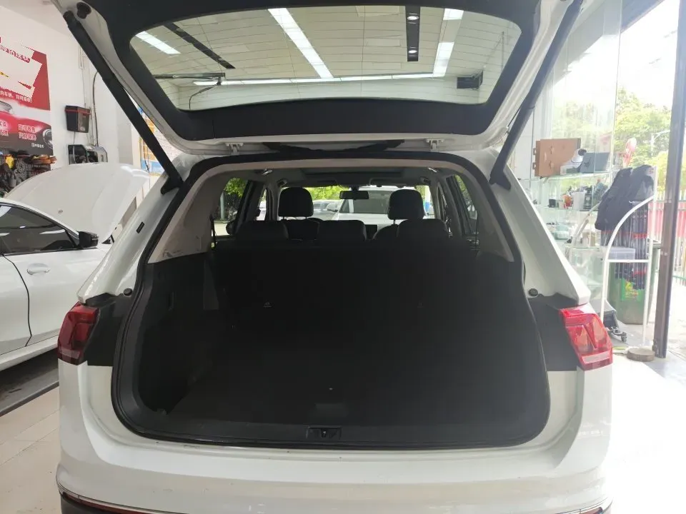 2023 Volkswagen Tiguan L 1.5T 160HP L4 7DCT,autocango,china used car exporter,china ev exporter,chinese used car exporter,chinese used ev exporter