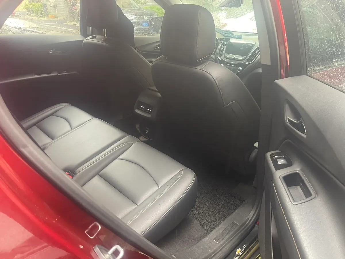 2021 Chevrolet Equinox 1.5T 169HP L4 6AT,autocango,china used car exporter,china ev exporter,chinese used car exporter,chinese used ev exporter