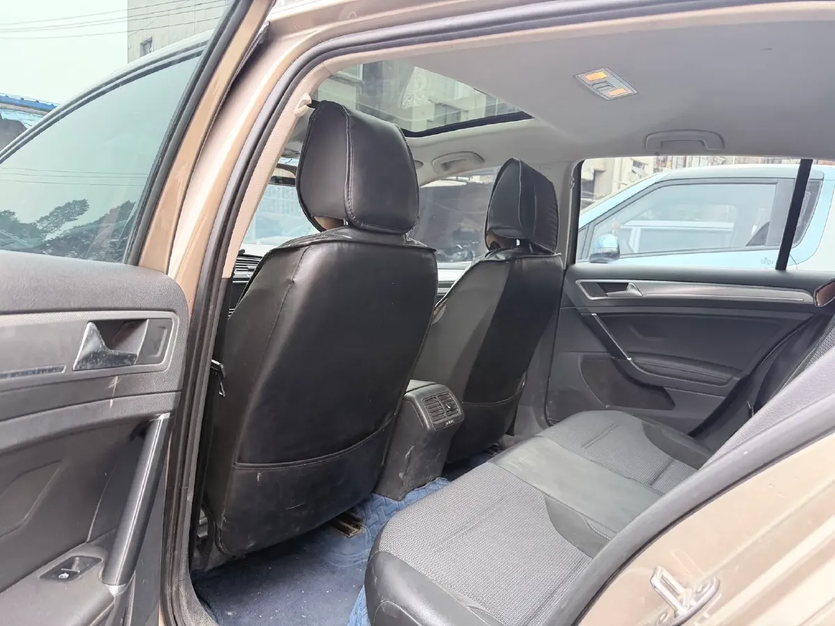 2018 Volkswagen Golf 1.6L 110HP L4 6AT,autocango,china used car exporter,china ev exporter,chinese used car exporter,chinese used ev exporter