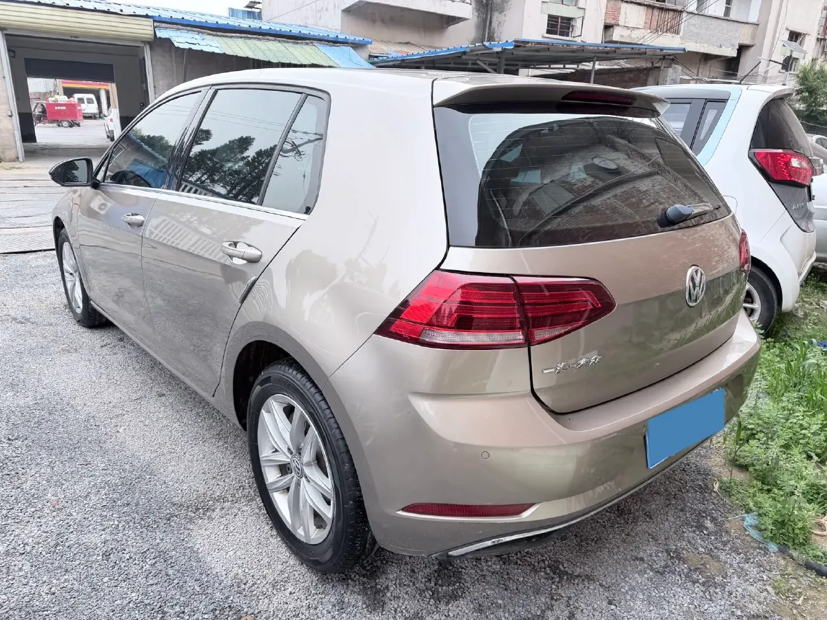 2018 Volkswagen Golf 1.6L 110HP L4 6AT,autocango,china used car exporter,china ev exporter,chinese used car exporter,chinese used ev exporter