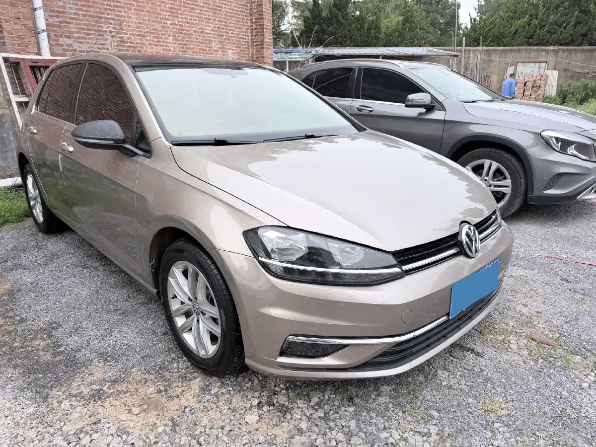 2018 Volkswagen Golf 1.6L 110HP L4 6AT,autocango,china used car exporter,china ev exporter,chinese used car exporter,chinese used ev exporter