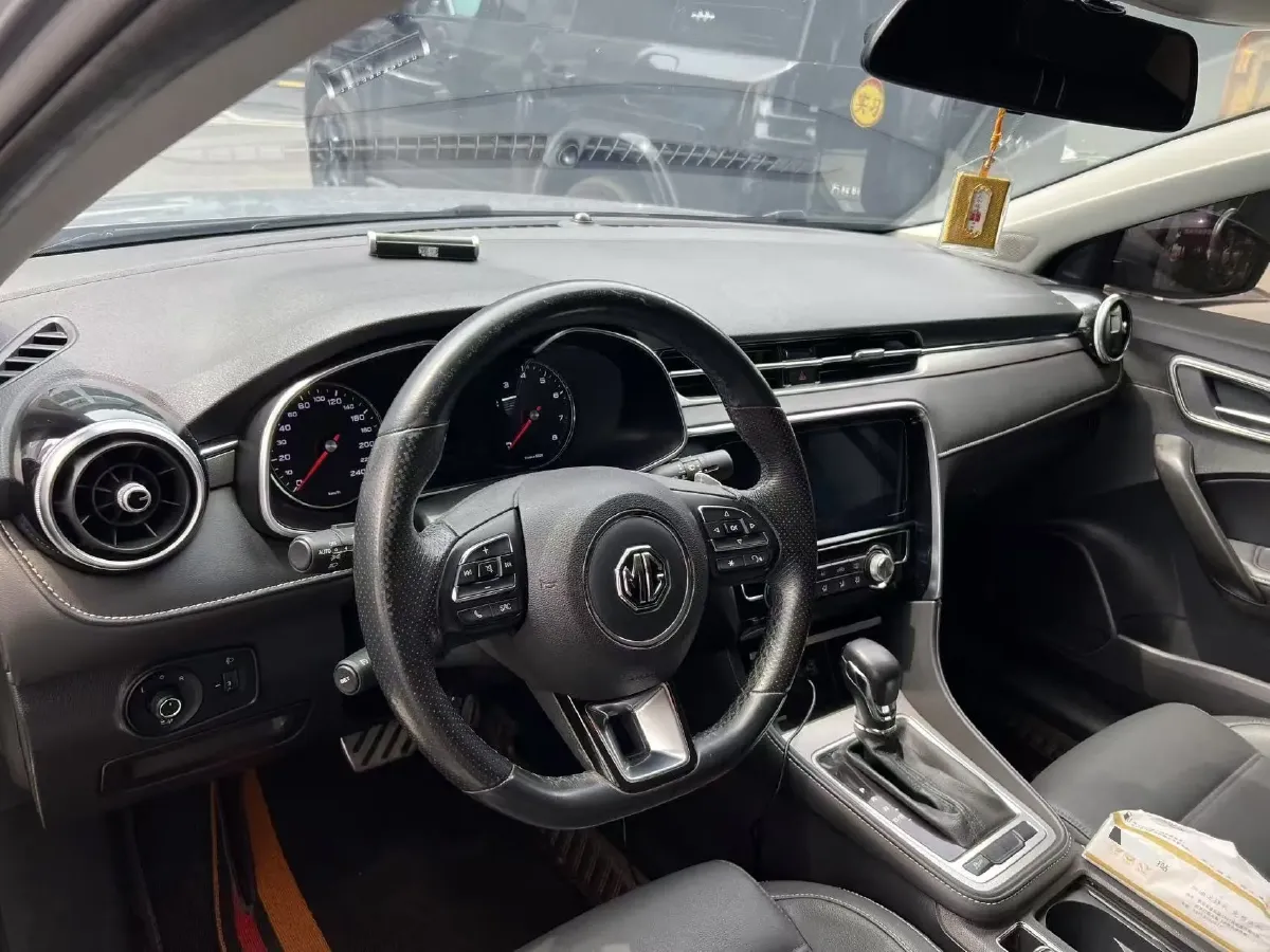 2019 MAXUS XinTu V80 2.5T 136HP L4 6AMT,autocango,china used car exporter,china ev exporter,chinese used car exporter,chinese used ev exporter