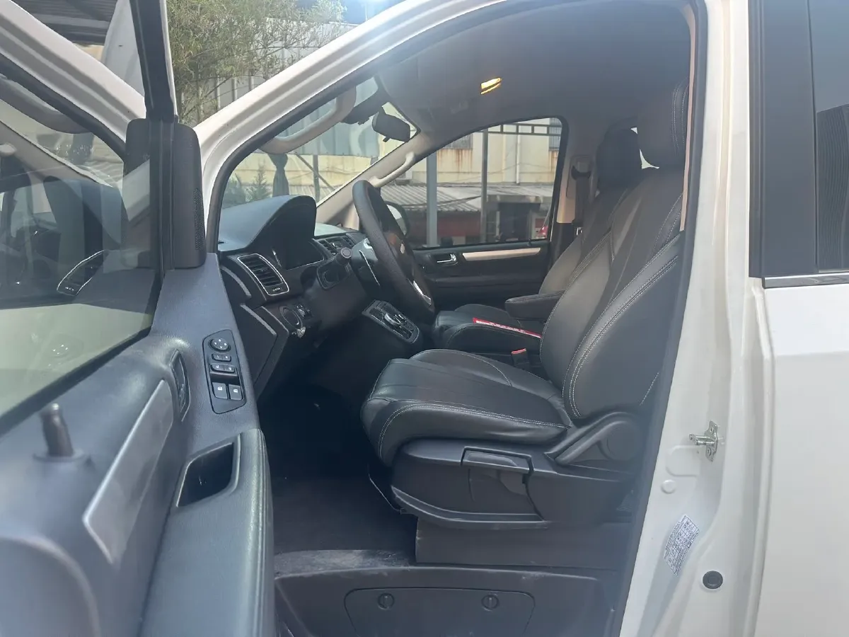 2023 MAXUS G20 2.0T 224HP L4 8AT,autocango,china used car exporter,china ev exporter,chinese used car exporter,chinese used ev exporter