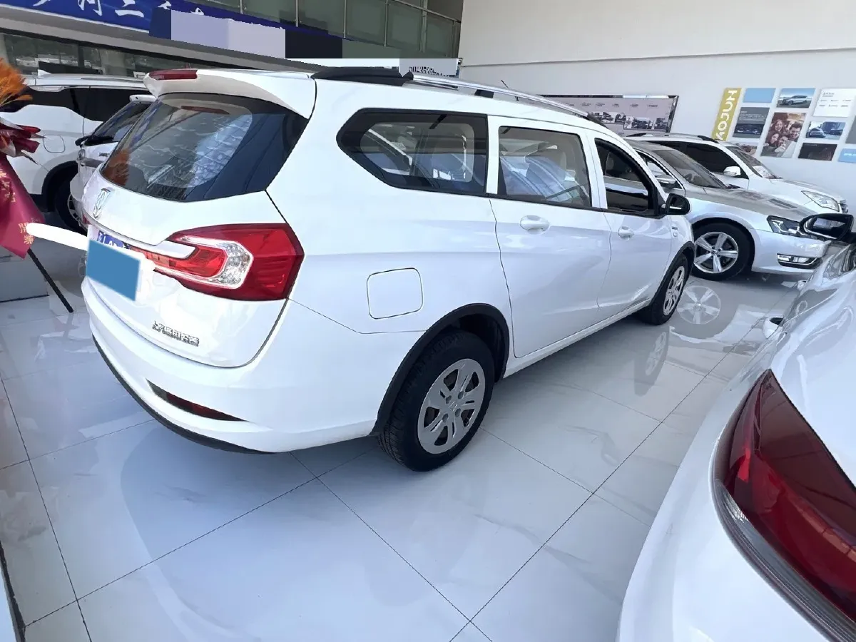 2019 JinBei XinYuan T32S 1.5L 102HP L4 5MT,autocango,china used car exporter,china ev exporter,chinese used car exporter,chinese used ev exporter