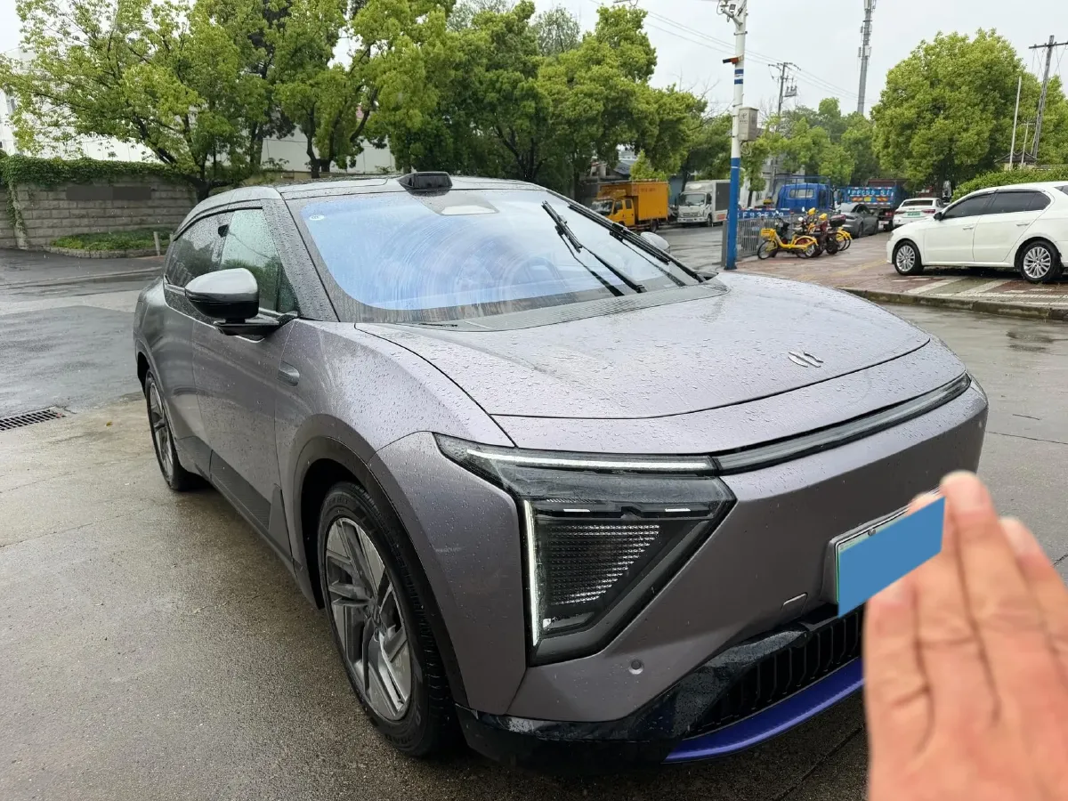 2023 HiPhi Y BEV 76.6KWH,autocango,china used car exporter,china ev exporter,chinese used car exporter,chinese used ev exporter