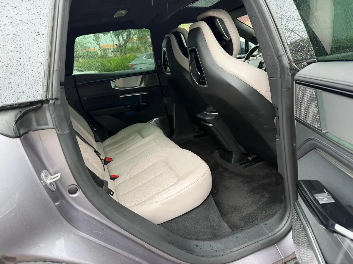 2023 HiPhi Y BEV 76.6KWH,autocango,china used car exporter,china ev exporter,chinese used car exporter,chinese used ev exporter