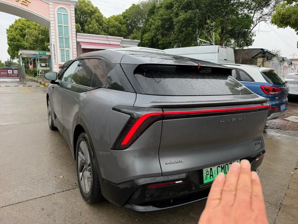 2023 HiPhi Y BEV 76.6KWH,autocango,china used car exporter,china ev exporter,chinese used car exporter,chinese used ev exporter