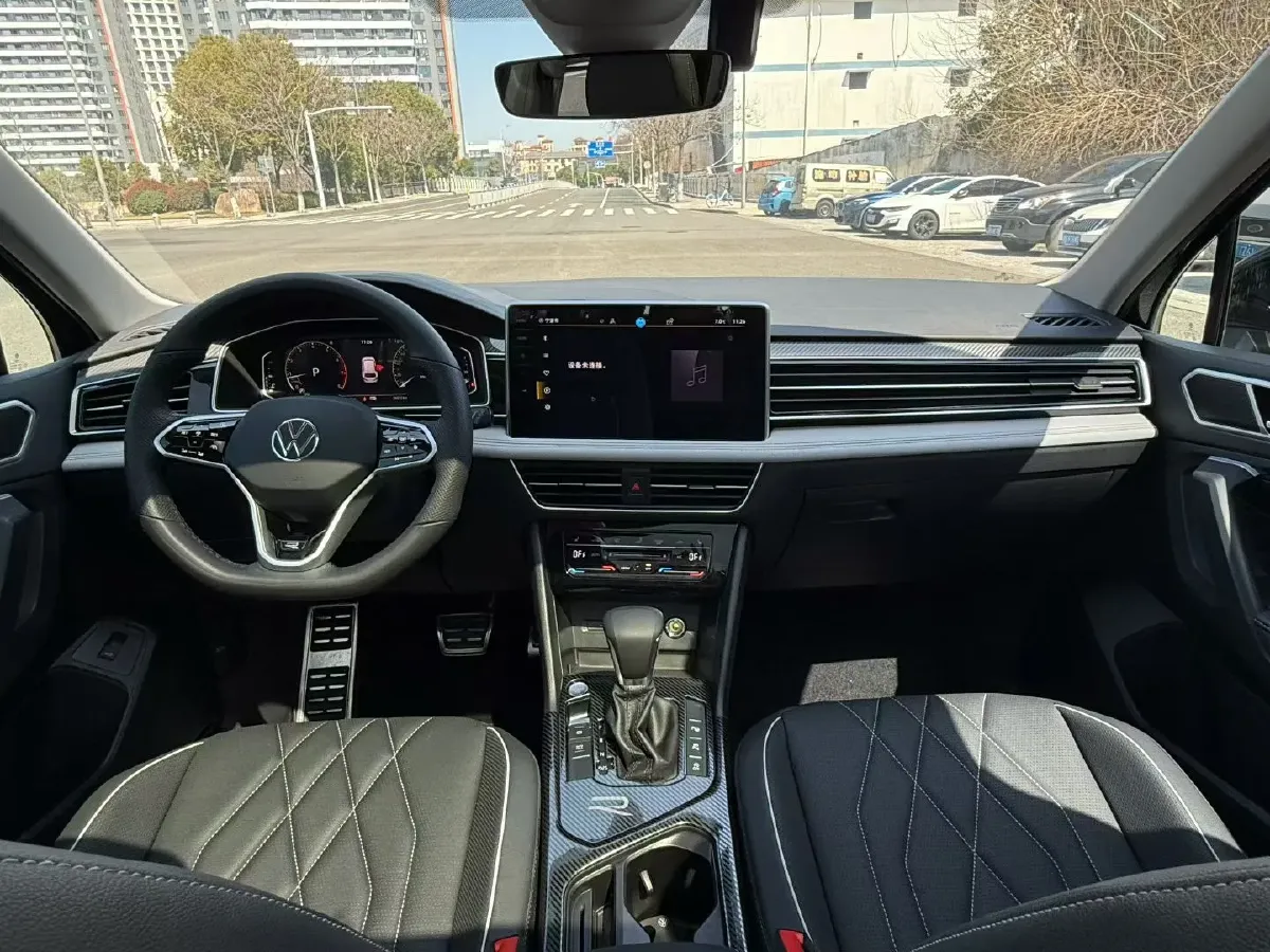 2023 Volkswagen Tiguan L 2.0T 186HP L4 7DCT,autocango,china used car exporter,china ev exporter,chinese used car exporter,chinese used ev exporter