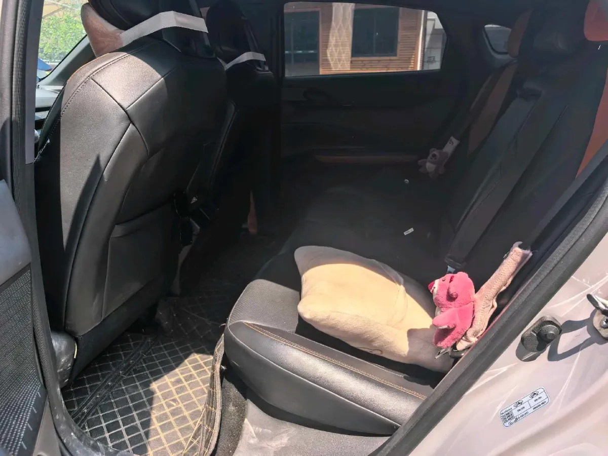 2022 ChangAn UNI-V 1.5T 188HP L4 7DCT,autocango,china used car exporter,china ev exporter,chinese used car exporter,chinese used ev exporter