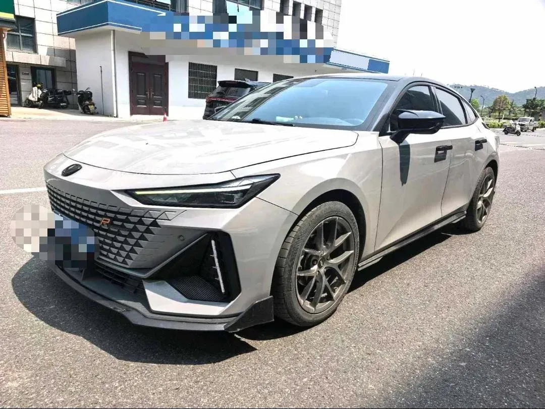 2022 ChangAn UNI-V 1.5T 188HP L4 7DCT,autocango,china used car exporter,china ev exporter,chinese used car exporter,chinese used ev exporter