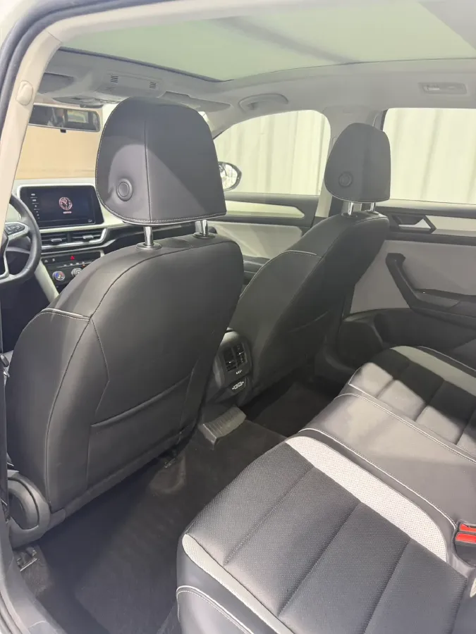 2023 Volkswagen T-Roc 1.4T 150HP L4 7DCT,autocango,china used car exporter,china ev exporter,chinese used car exporter,chinese used ev exporter