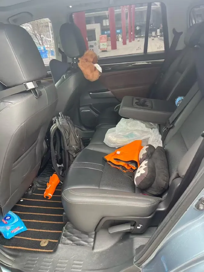 2017 GAC Trumpchi GS8 2.0T 201HP L4 6AT,autocango,china used car exporter,china ev exporter,chinese used car exporter,chinese used ev exporter