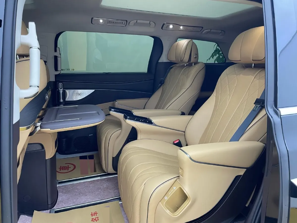 2024 Denza D9 1.5T 139HP L4 E-CVT PHEV 40KWH,autocango,china used car exporter,china ev exporter,chinese used car exporter,chinese used ev exporter