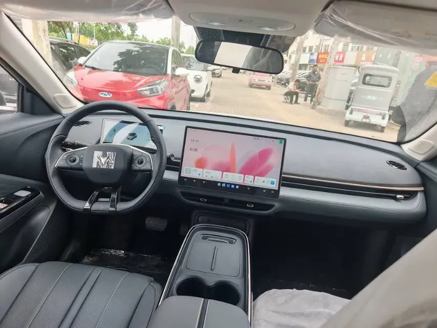 2026 ARCFOX T1 BEV,autocango,china used car exporter,china ev exporter,chinese used car exporter,chinese used ev exporter