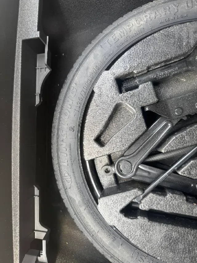 2024 Chery Arrizo 8 1.6T 197HP L4 7DCT,autocango,china used car exporter,china ev exporter,chinese used car exporter,chinese used ev exporter