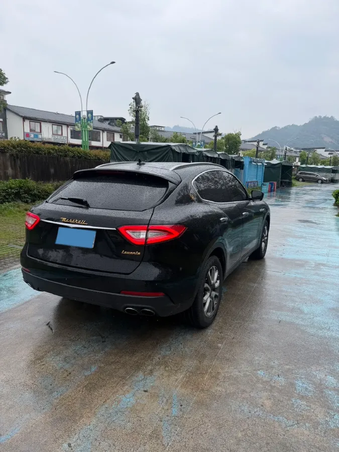 2018 Maserati Levante 3.0T 350HP V6 8AT,autocango,china used car exporter,china ev exporter,chinese used car exporter,chinese used ev exporter