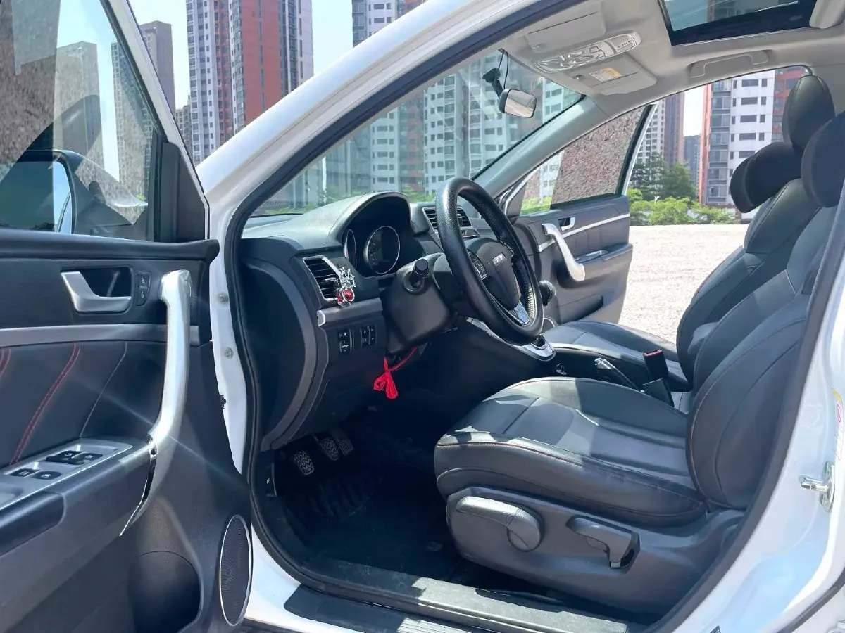 2019 Haval M6 1.5T 150HP L4 6MT,autocango,china used car exporter,china ev exporter,chinese used car exporter,chinese used ev exporter