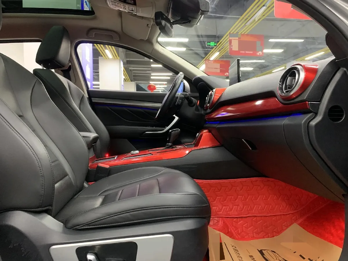 2017 WEY VV7 2.0T 234HP L4 7DCT,autocango,china used car exporter,china ev exporter,chinese used car exporter,chinese used ev exporter