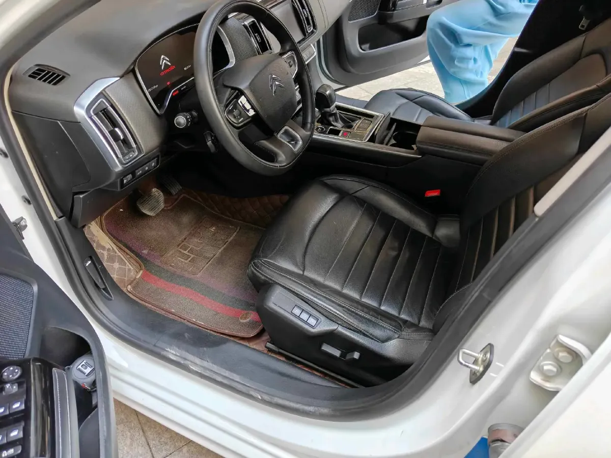 2017 Citroen C6 1.8T 204HP L4 6AT,autocango,china used car exporter,china ev exporter,chinese used car exporter,chinese used ev exporter